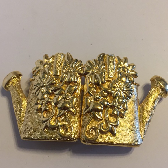 CUTE! Vintage Paquette watering can flower belt buckle - Picture 1 of 8